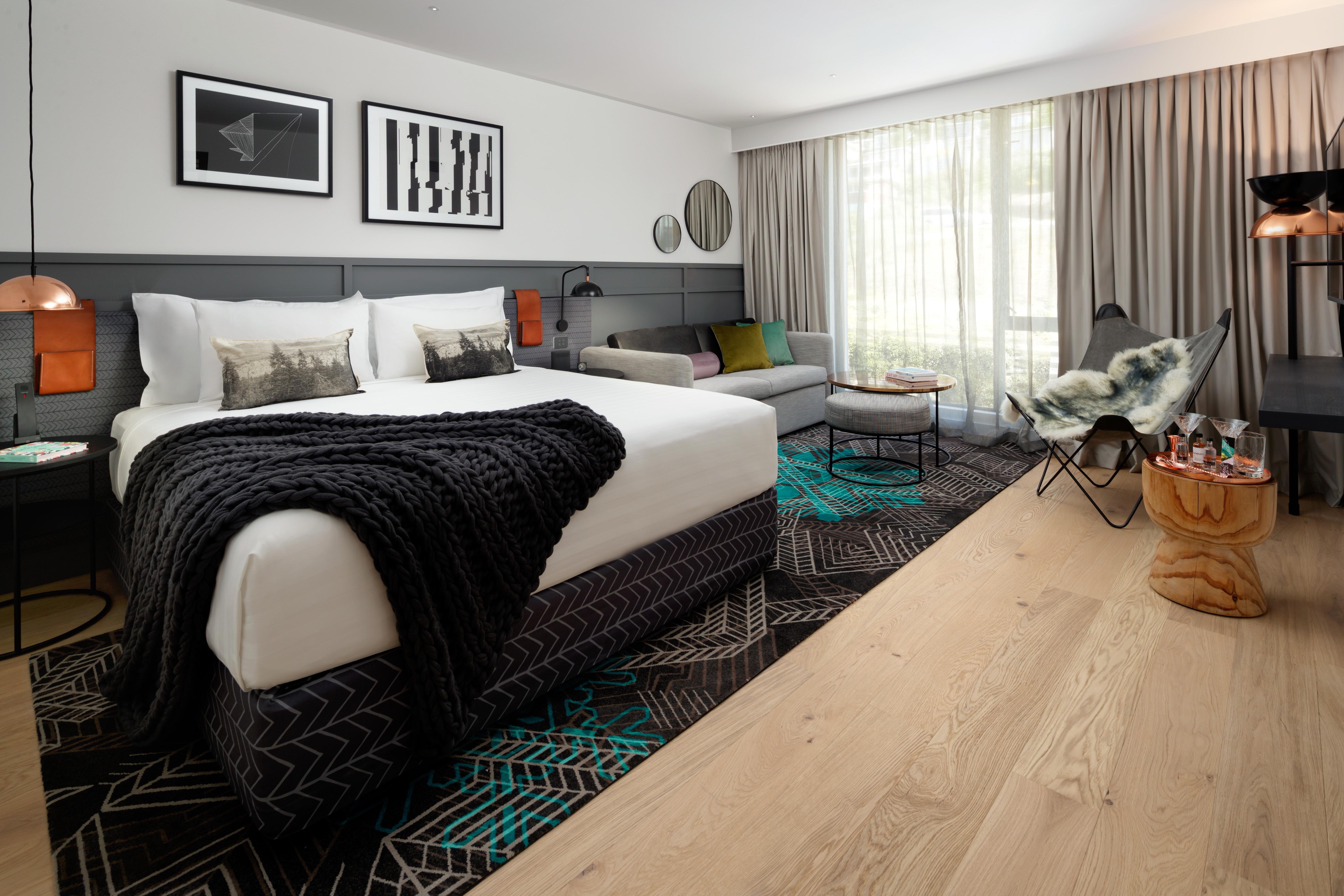 Qt Queenstown Bagian luar foto A room at the hotel