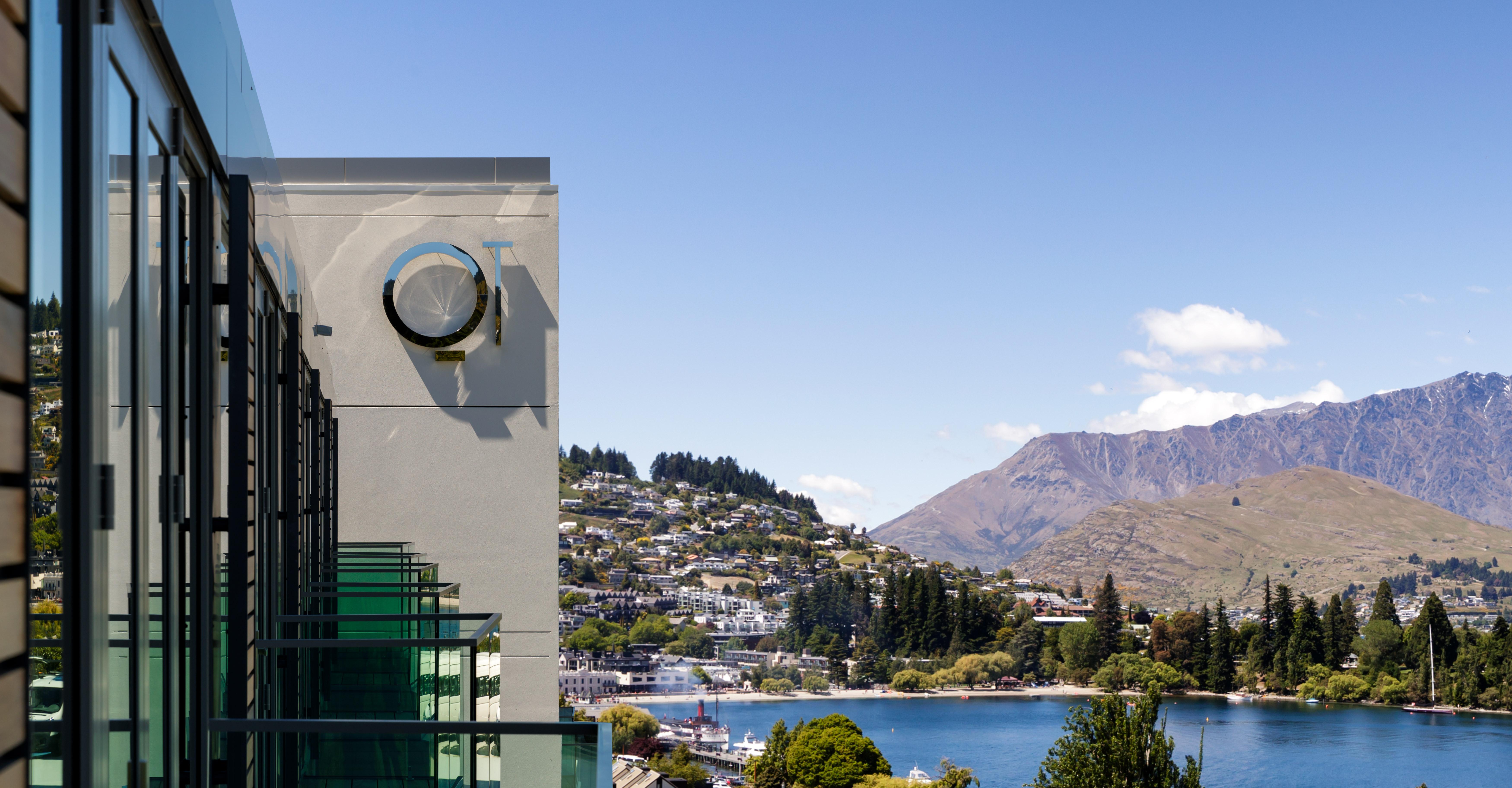 Qt Queenstown Bagian luar foto The Remarkables Hotel